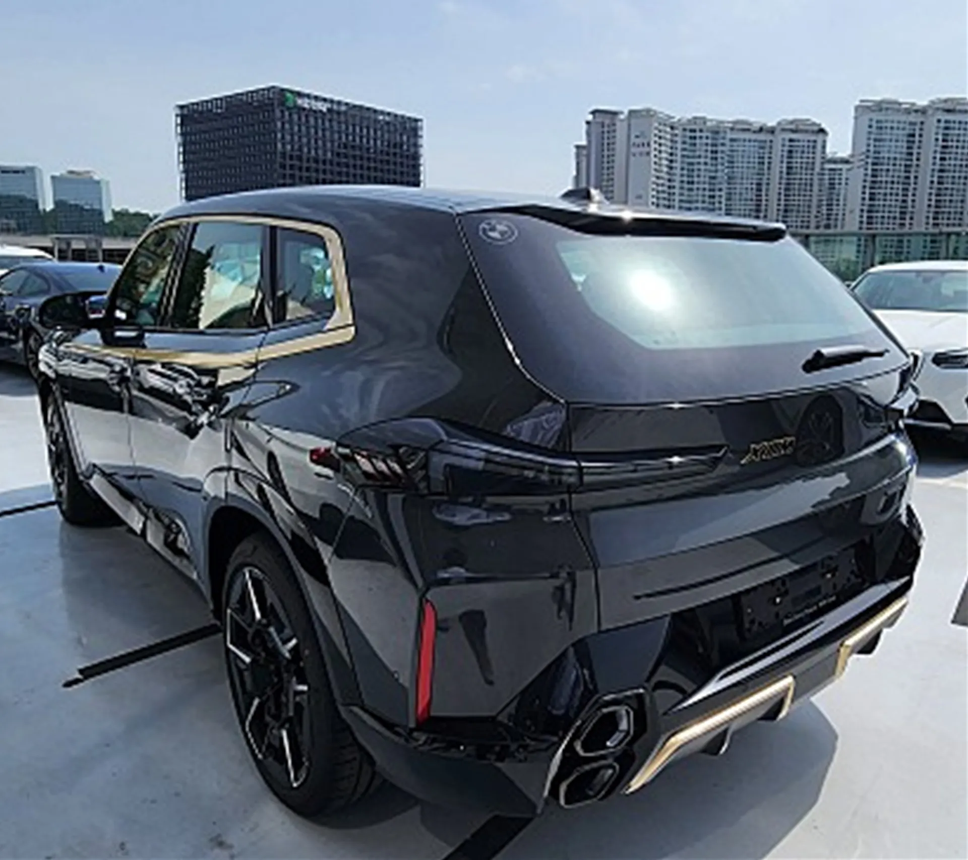BMW XM 장기렌트 출고 사진