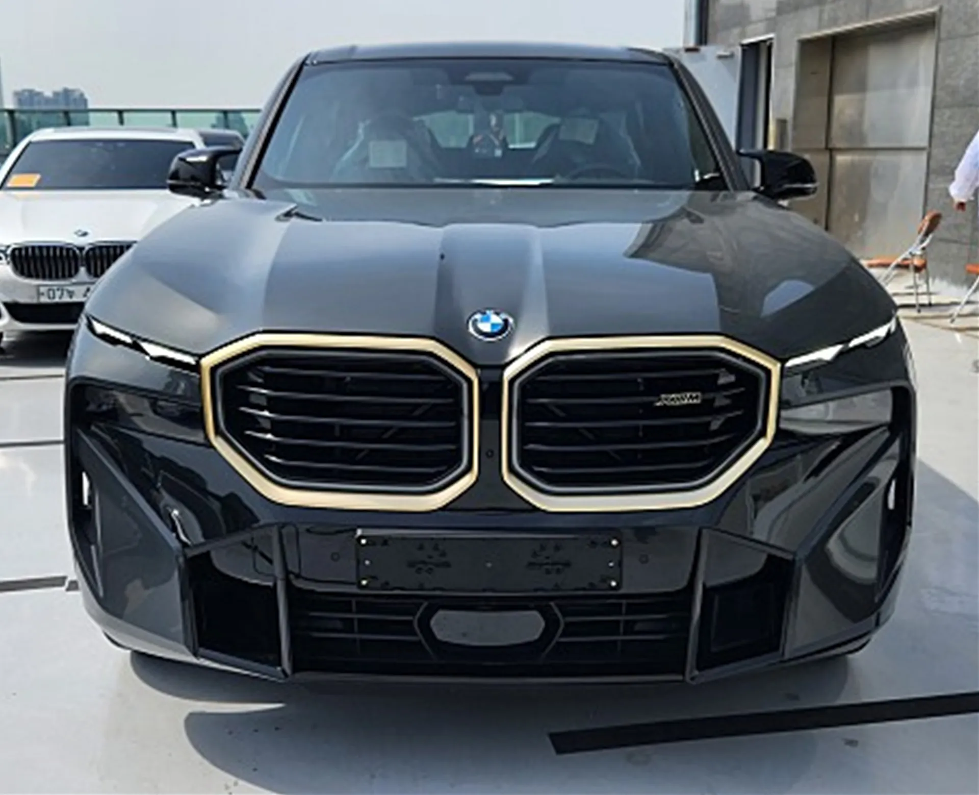 BMW XM 장기렌트 출고 사진