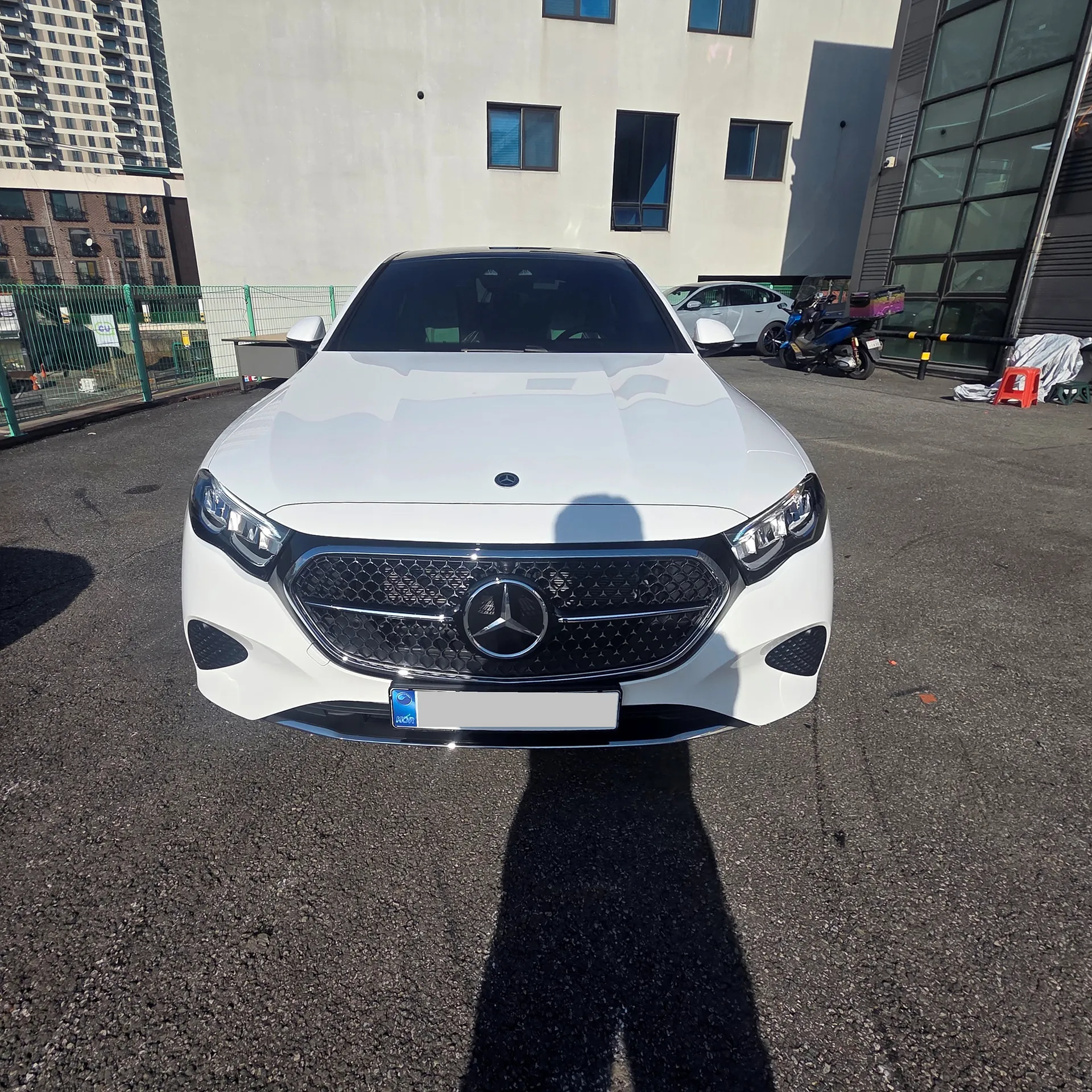벤츠 E클래스 E200 아방가르드 장기렌트 출고 사진