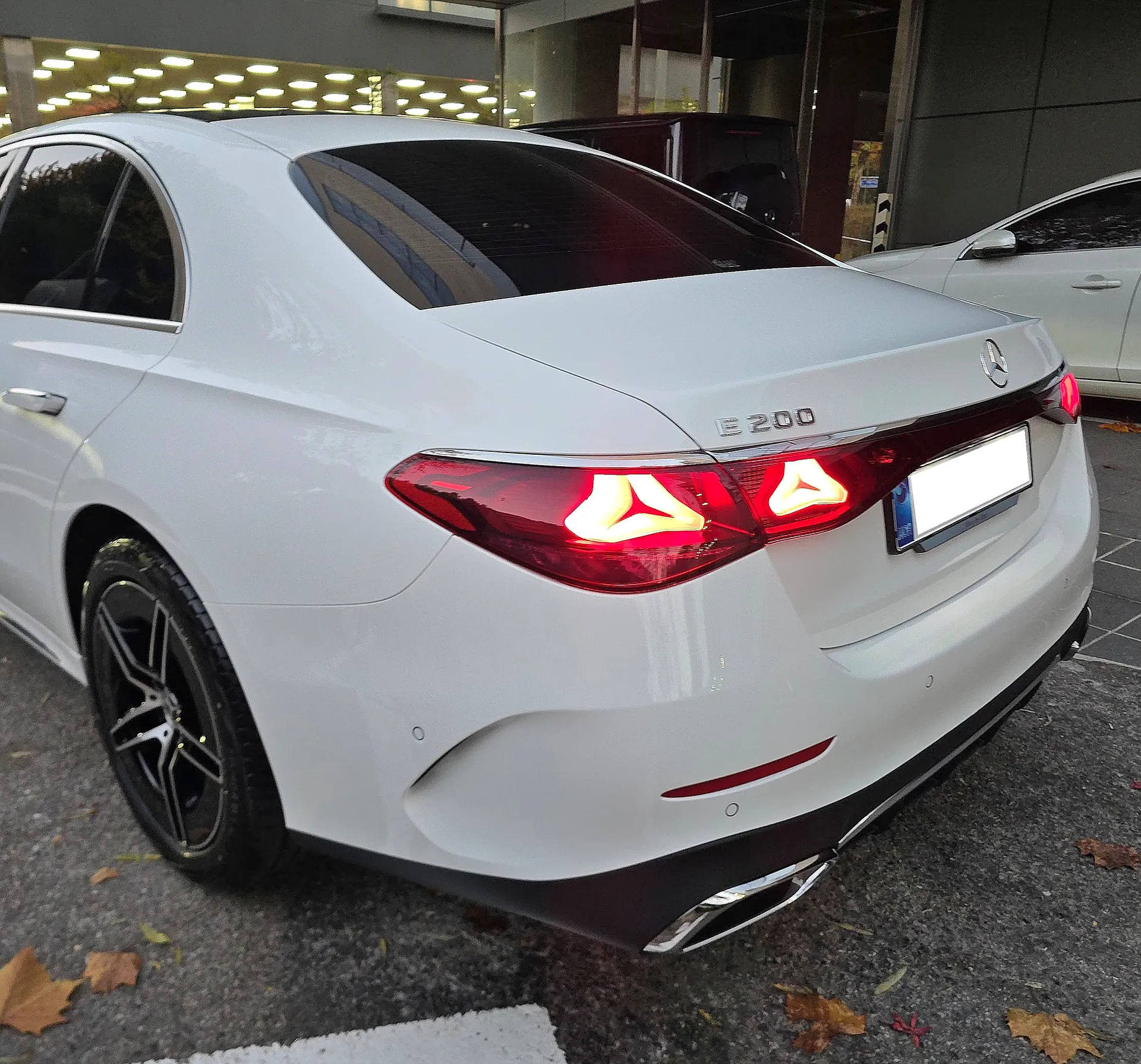 벤츠 E클래스 E200 AMG Line 장기렌트 출고 사진