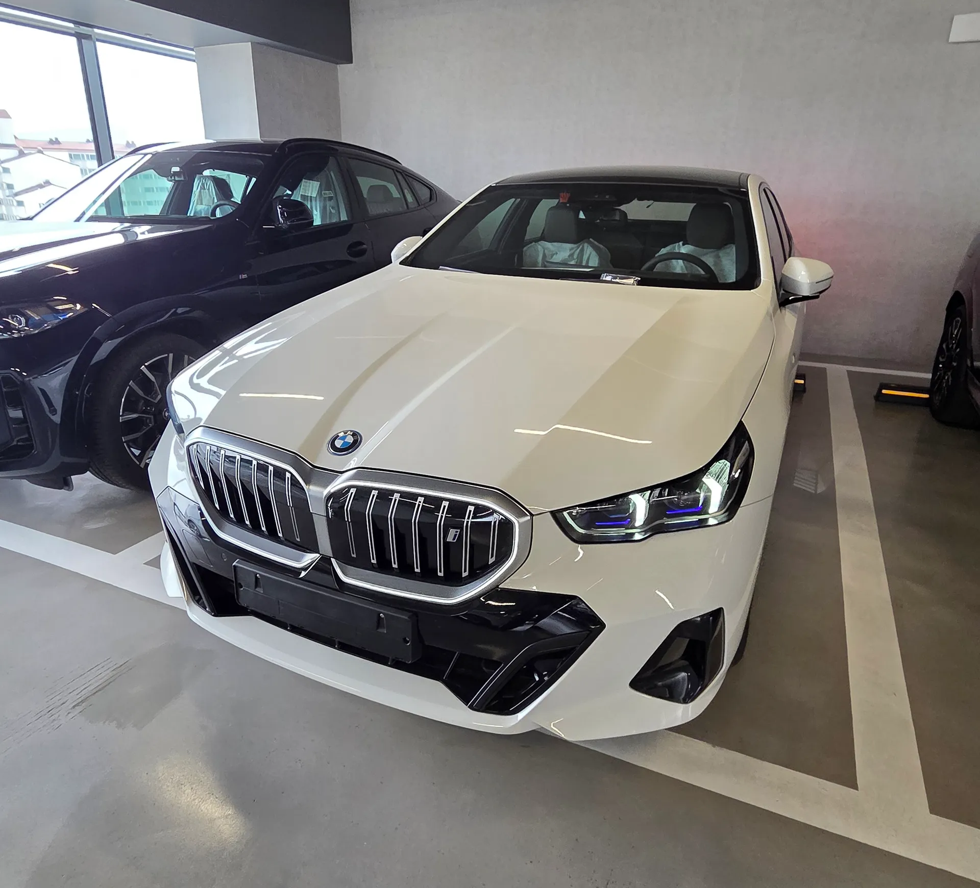 BMW I5 MSP 장기렌트 출고 사진