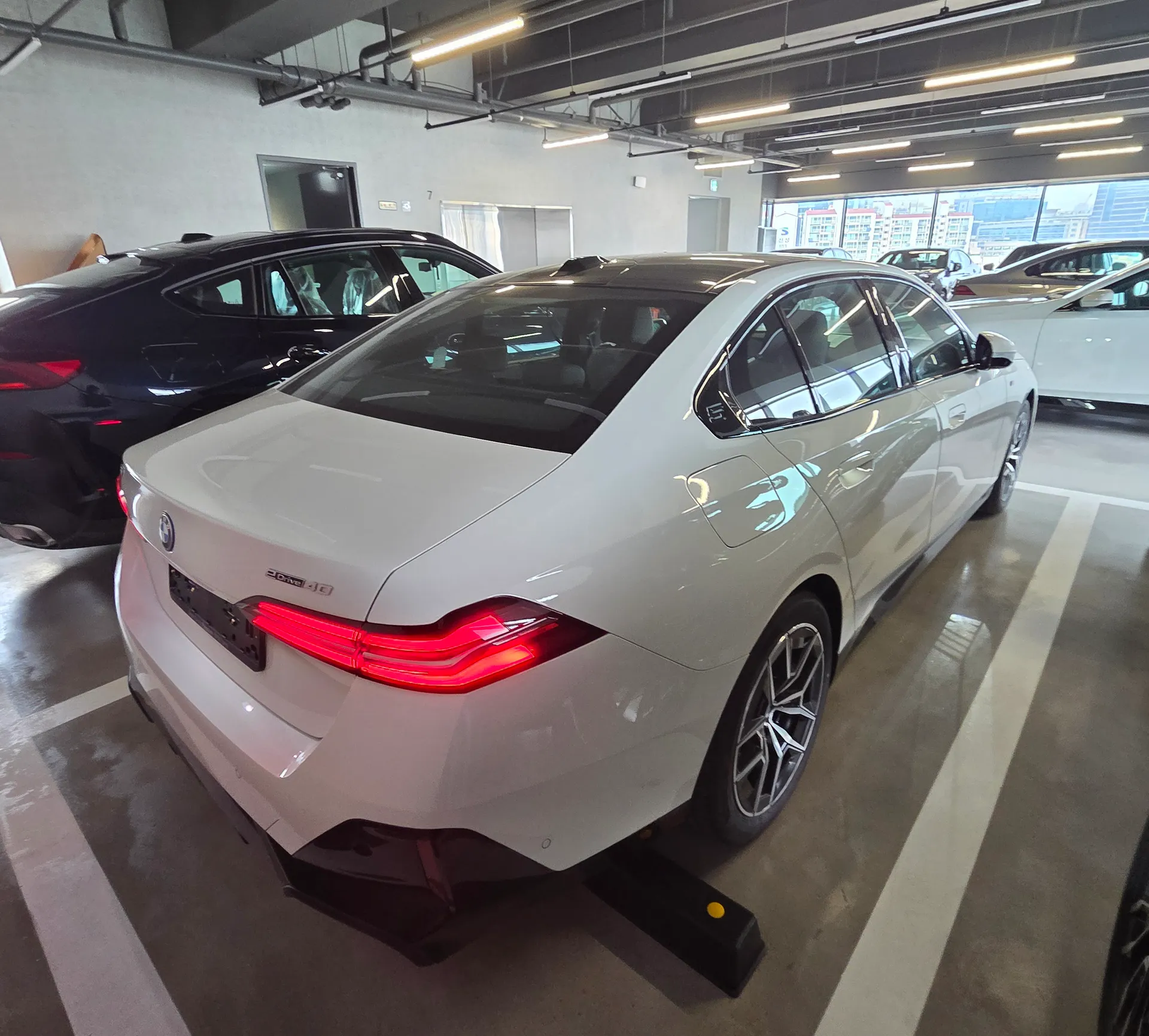 BMW I5 MSP 장기렌트 출고 사진