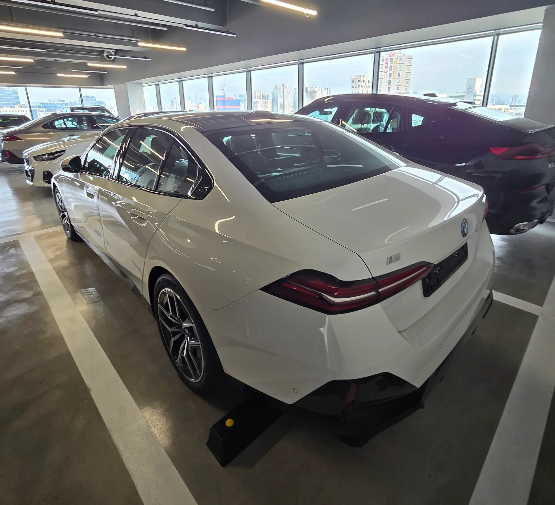 BMW I5 MSP 장기렌트 출고 사진